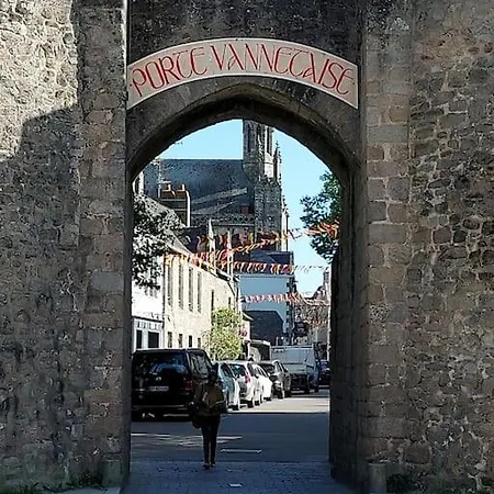 Daire La Porte Saint Mi-sel, Au Coeur De La Cite Medievale *